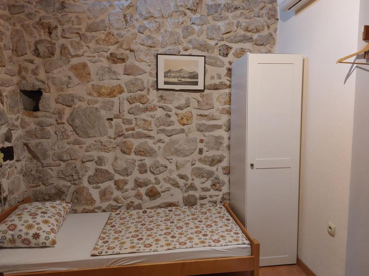 Guesthouse Merla Шибеник Экстерьер фото