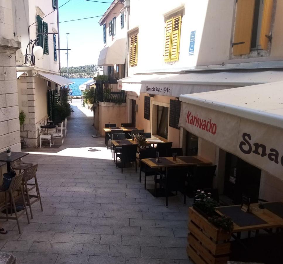 Guesthouse Merla Шибеник Экстерьер фото